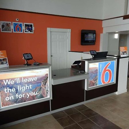 Motel 6 Portland Wnętrze zdjęcie