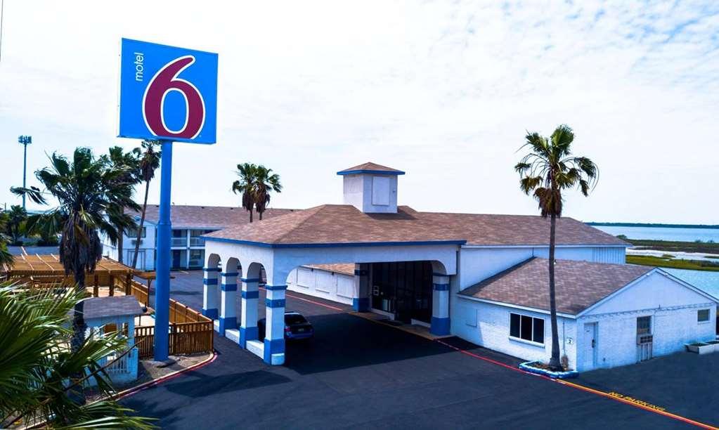 Motel 6 Portland Zewnętrze zdjęcie